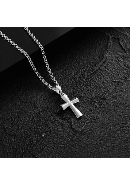 925 Ayar Gümüş Haç Sembollü Küçük Boy Erkek Kolye