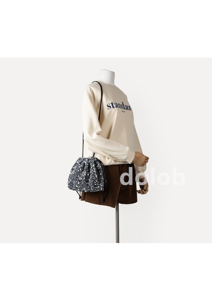 2023 Moda Trendi Payetli Omuz Çantası Kadın Çantası Yeni Niş Parlak Üst Düzey Kadınlar Için Ipli Crossbody Çanta (Yurt Dışından) modelleri