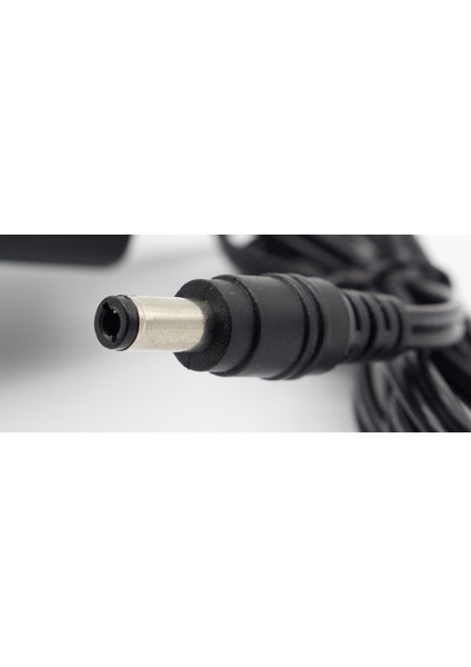 9 Volt 2 Amper - Adsl Vdsl Modem Router Uyumlu Adaptörü 9V 2 - 1 Metre Kablolu 9V 2A - 5.5x2.5mm