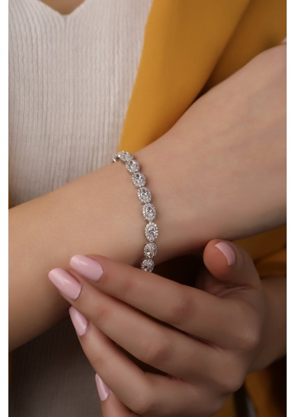 925 Ayar Oval Pırlanta Montur Kutu Kilitli Su Yolu Bileklik 18CM modelleri