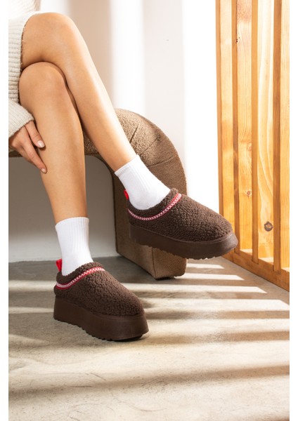 Toffy Kahverengi Kadın Bot