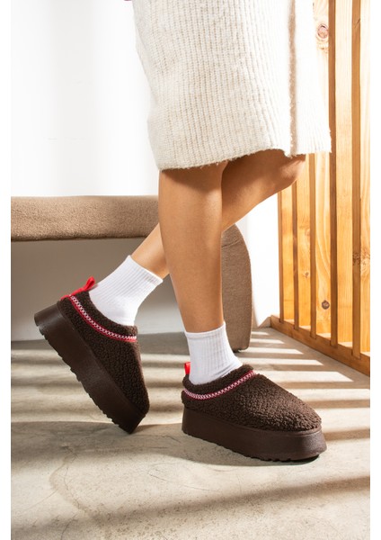 Toffy Kahverengi Kadın Bot modelleri