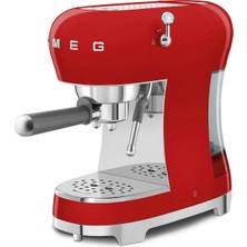 Smeg ECF02RDEU Kırmızı Espresso Kahve Makinesi