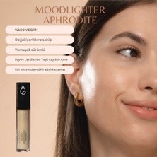Gourmet Ladies Glow Box Natural Liquid Illuminator Eye & Face