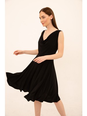 Laranor Degaje Yaka Kloş Elbise 42 - Siyah