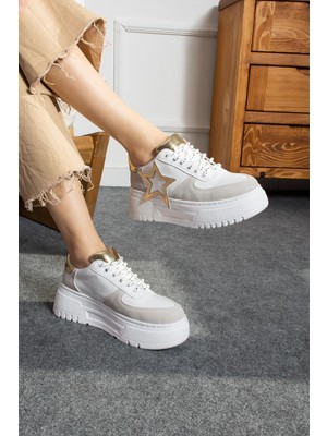 Shoetek Klarissa Kadın Sneakers Yandan Yıldızlı Bağcıklı Spor Ayakkabı Beyaz/altın Deri