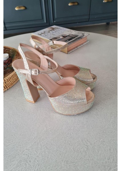036 4183 Topukla Kadın Platformlu Taşlı Abiye Ayakkabı modelleri
