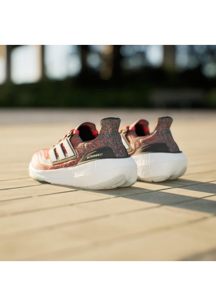 Ultraboost Light Erkek Koşu Ayakkabısı indirimleri