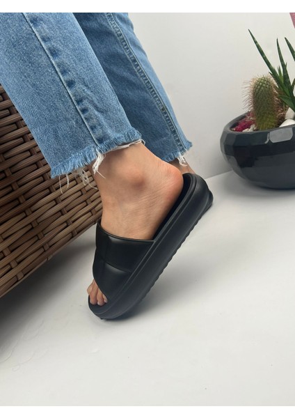 Soelite Hm Model Yumuşak Tabanlı Unisex Slide Bahçe Plaj Havuz Deniz Yazlık Günlük Terlik