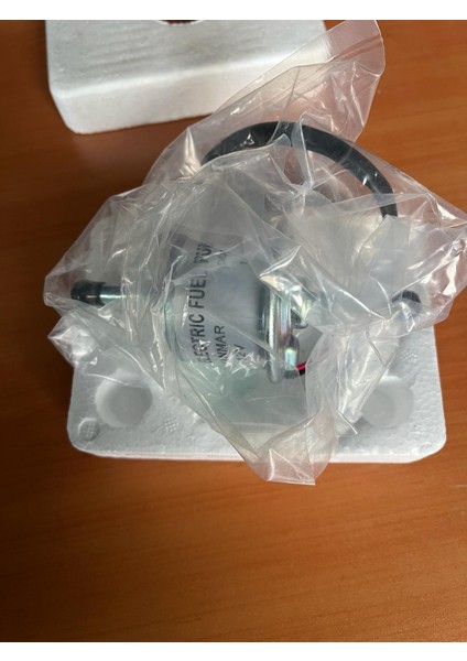 Evrensel Yakıt Pompası 12 Volt