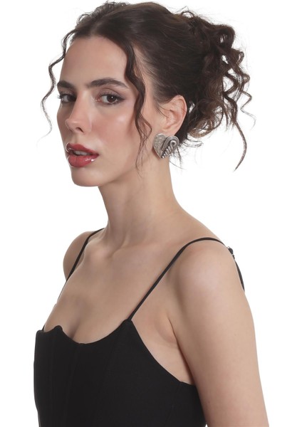 Kadın Antik Gümüş Kaplama Çivili Model Gotik Kalp Stilizesi Küpe