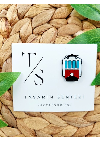 Rozet Metal Broş Yaka Okul Çantası Kıyafet Şapka Takı Aksesuar Nostalji Treni Taksim Tramvay Rosette