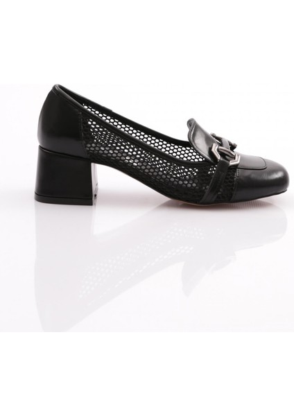 6552 Kadin Metal Aksesuarli Topuklu Ayakkabi