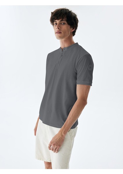 Gri T-Shırt fırsatları