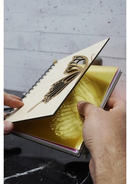 Kelebek Desenli Ahşap Kapaklı Defter Ajanda Günlük Çizgisiz Defter A5 Notebook