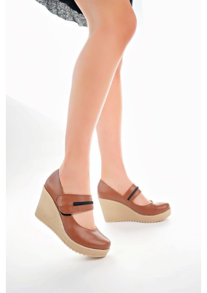 Dolgu Taban Fermuar Detaylı Taba Cilt Kadın Ayakkabı