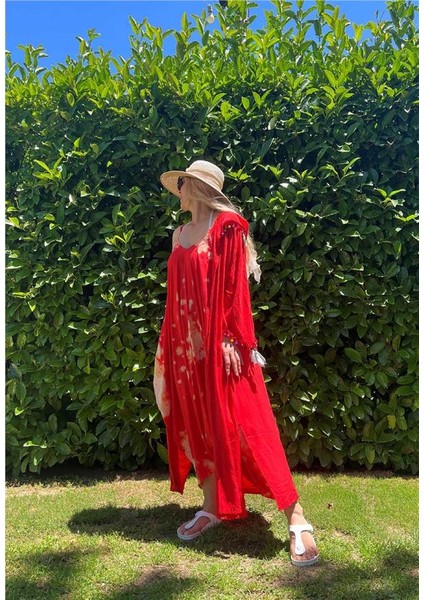 Kırmızı Boncuk Detaylı Kapüşonlu Kimono fiyatları