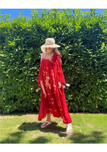 Kırmızı Boncuk Detaylı Kapüşonlu Kimono fırsatları