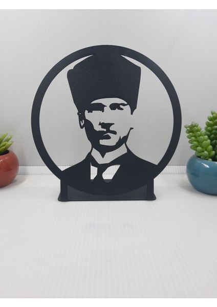 Atatürk Yuvarlak Çerçeveli Masaüstü Metal Büst -Ev / Ofis Dekoru- Hediye Biblo -18 x 18 cm