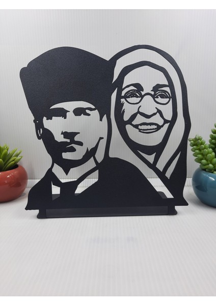 Atatürk ve Annesi Zübeyde Hanım Masaüstü Metal Biblo/ev-Ofis Dekoru/hediye BIBLO/20X20 cm