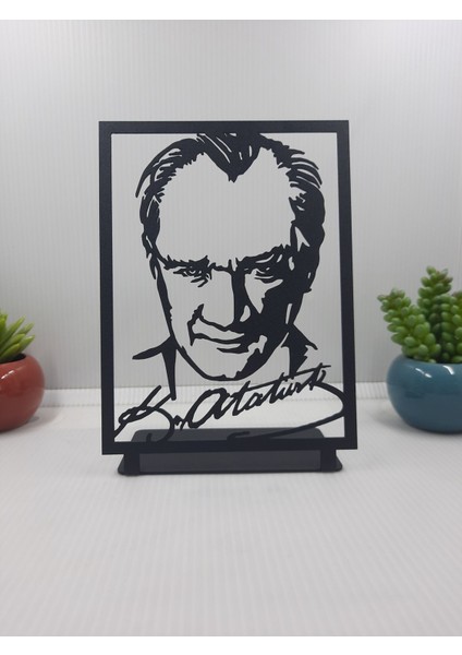 Atatürk Çerçeveli Masaüstü Metal Büst - Ev / Ofis Dekoru - Hediye Biblo - 18 x 13 cm