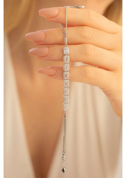 Kadın Gümüş Bileklik - 8 Baget Taşlı Ince Model Gümüş Bileklik