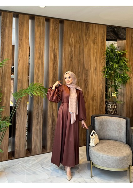 ELB003 Biye Kemerli Saten Elbise