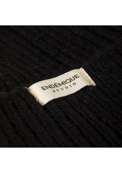 Endémique Studio Warmy Black Bere fırsatları
