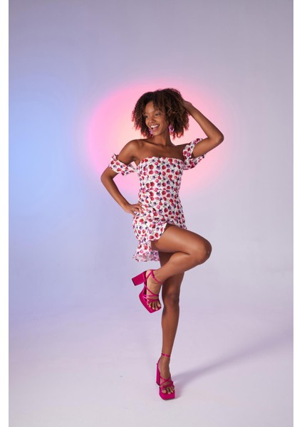 Cassie Elbise Pembe fırsatları