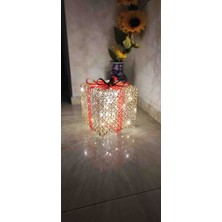 Kordelya Design Yılbaşı Ağacı Altı LED Işıklı Kutu