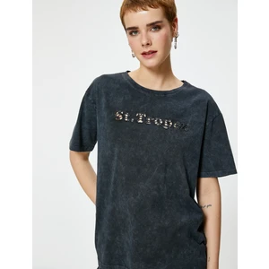 St. Tropez Tişört Pencere Detaylı Soluk Efektli Kısa Kollu Bisiklet Yaka Pamuklu