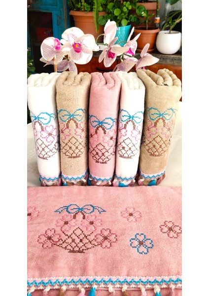 Annem Çeyizlik 50X90 Cm. Kanaviçe Çiçek Desenli Püsküllü Kadife Lüks Havlu Seti 6'lı Set