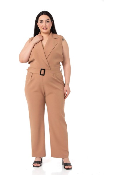 Büyük Beden Kruvaze Beli Lastikli Fermuar Kapamalı Kemerli Vizon Tulum