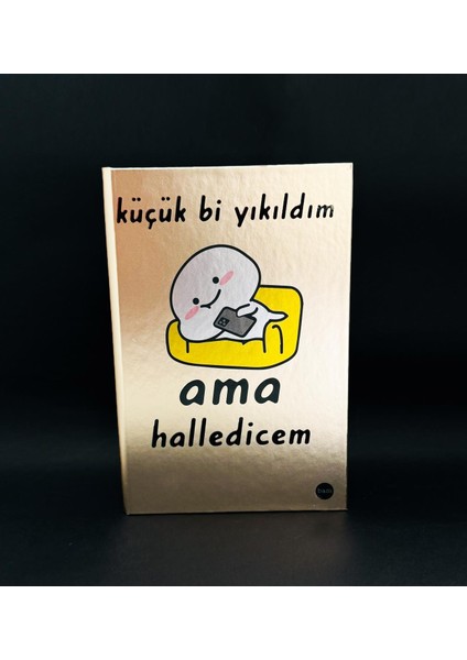 Metal Kapaklı Küçük Bi Yıkıldım Tasarımlı Lastikli Defter