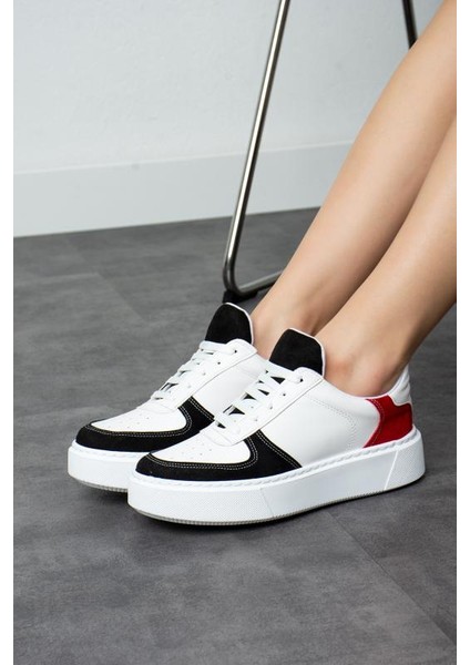 Siyah Kırmızı Düz Hafif Dikişli Taban Bağcıklı Günlük Iç Taban Kadın Sneaker
