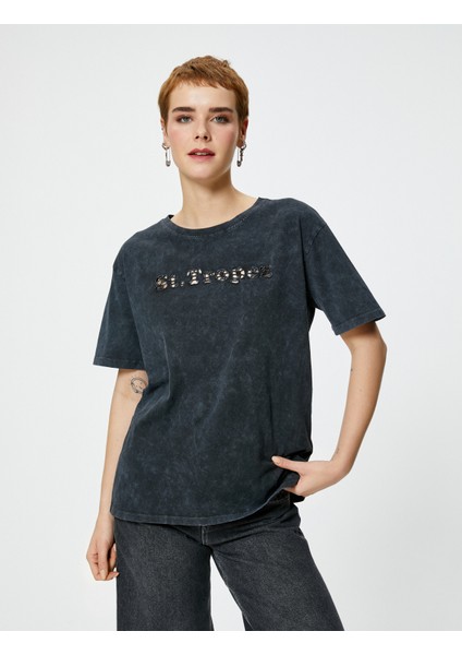 St. Tropez Tişört Pencere Detaylı Soluk Efektli Kısa Kollu Bisiklet Yaka Pamuklu modelleri