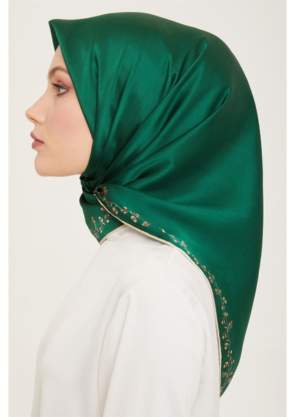 Klasik Desenli Twill İpek Eşarp 24Ya9168 89 89 modelleri