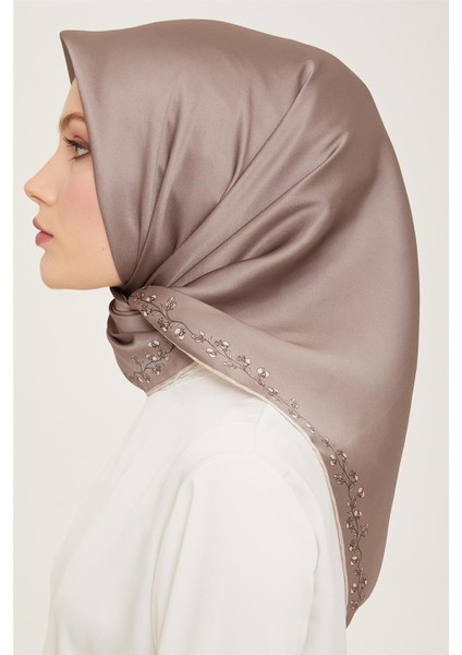 Klasik Desenli Twill İpek Eşarp 24Ya9168 89 33