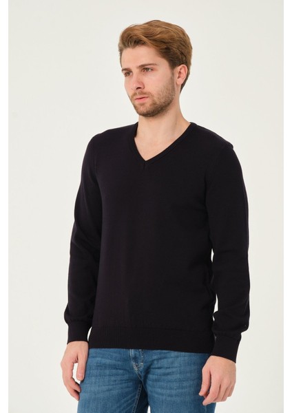 Erkek Pamuk Düz Triko Kazak V Yaka Tüylenmeyen Standart Fit Normal Kesim Lacivert
