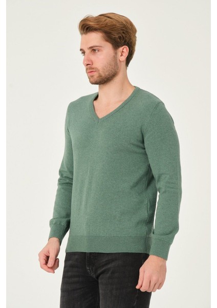 Erkek %100 Pamuk Düz Triko Kazak V Yaka Tüylenmeyen Standart Fit Normal Kesim Yeşil Melanj fırsatları