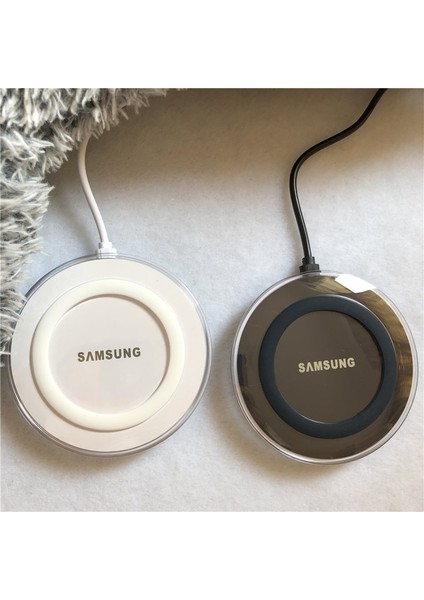 Orijinal Samsung Kablosuz Şarj Adaptörü Qi Şarj Pedi Galaxy S7 S6 Kenar S8 S9 S10 Artı Not 10 Artı Iphone 8 x Xs Xr Mi9 (Yurt Dışından) fırsatları