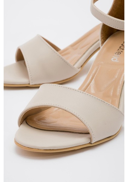 Kadın Bantlı Topuklu Ayakkabı Ten Cilt modelleri