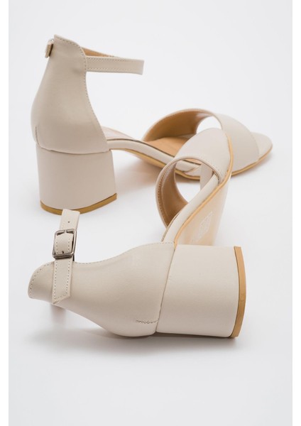 Kadın Bantlı Topuklu Ayakkabı Ten Cilt fırsatları