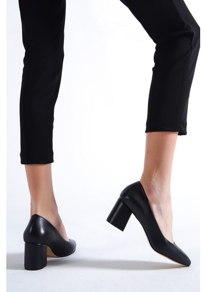 Deri Siyah Kadın Ayakkabı TMD12074 fırsatları