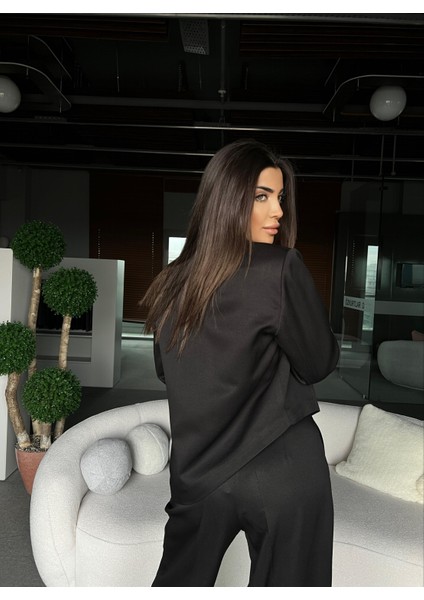 Orina Asimetrik Ceket