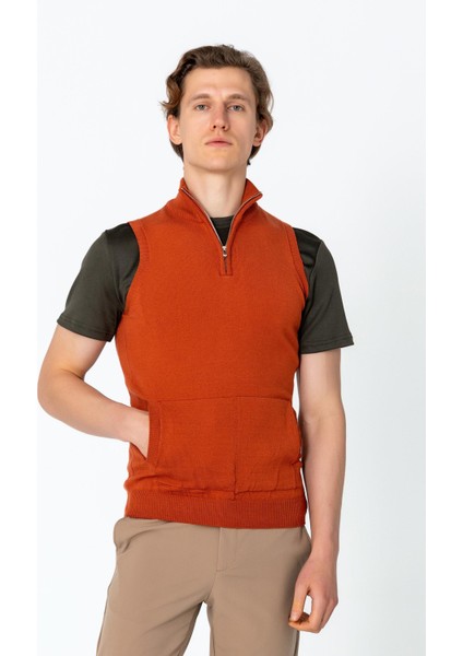Erkek Fit Rahat Yakası Fermuarlı Kanguru Cepli Yelek indirimleri