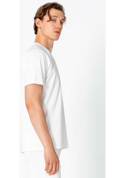 Erkek Regular Fit Rahat Sade Klasik T-Shirt fırsatları