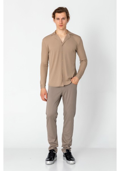 Erkek Regular Fit Rahat Giyim Apaş Yaka Yırtmaçlı Gömlek