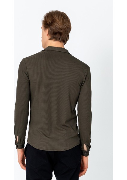 Erkek Regular Fit Rahat Giyim Apaş Yaka Yırtmaçlı Gömlek modelleri