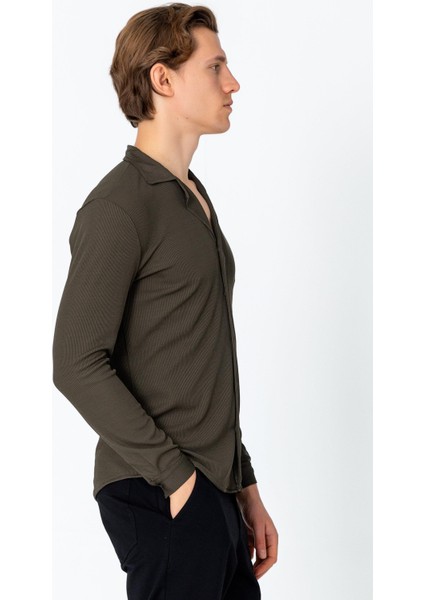 Erkek Regular Fit Rahat Giyim Apaş Yaka Yırtmaçlı Gömlek fırsatları